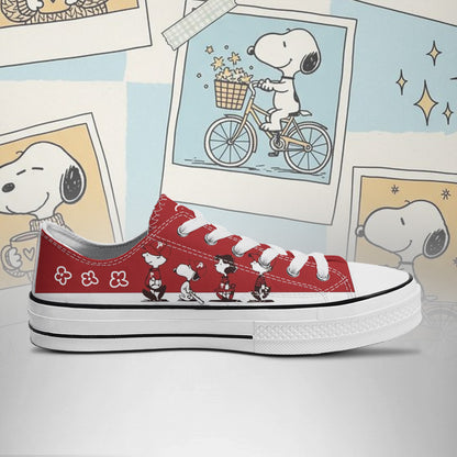 Snoopy Low-Top V7 Shoes
