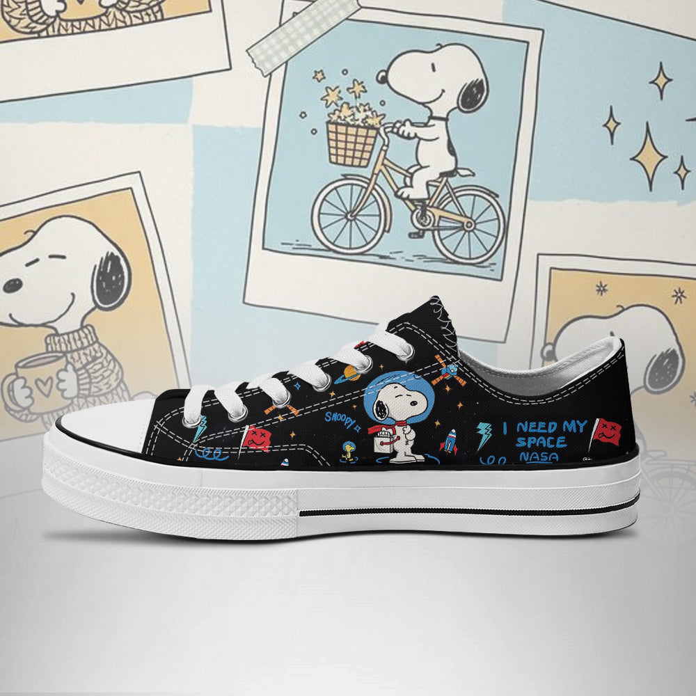 Snoopy Low-Top V8 Shoes