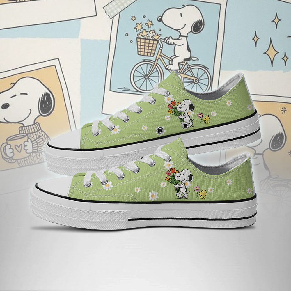 Snoopy Low-Top V9 Shoes
